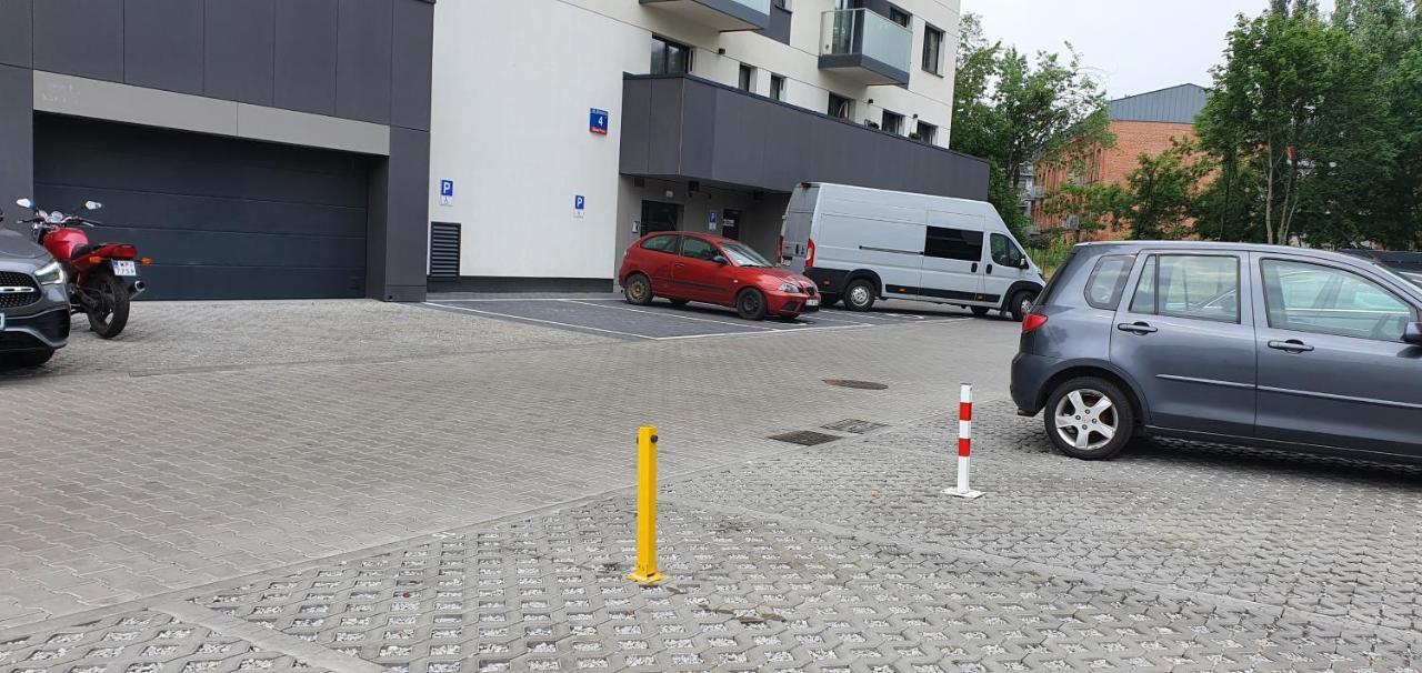 Apple Apartments - Mickiewicza Prywatne Miejsce Parkingowe Łódź Exteriör bild